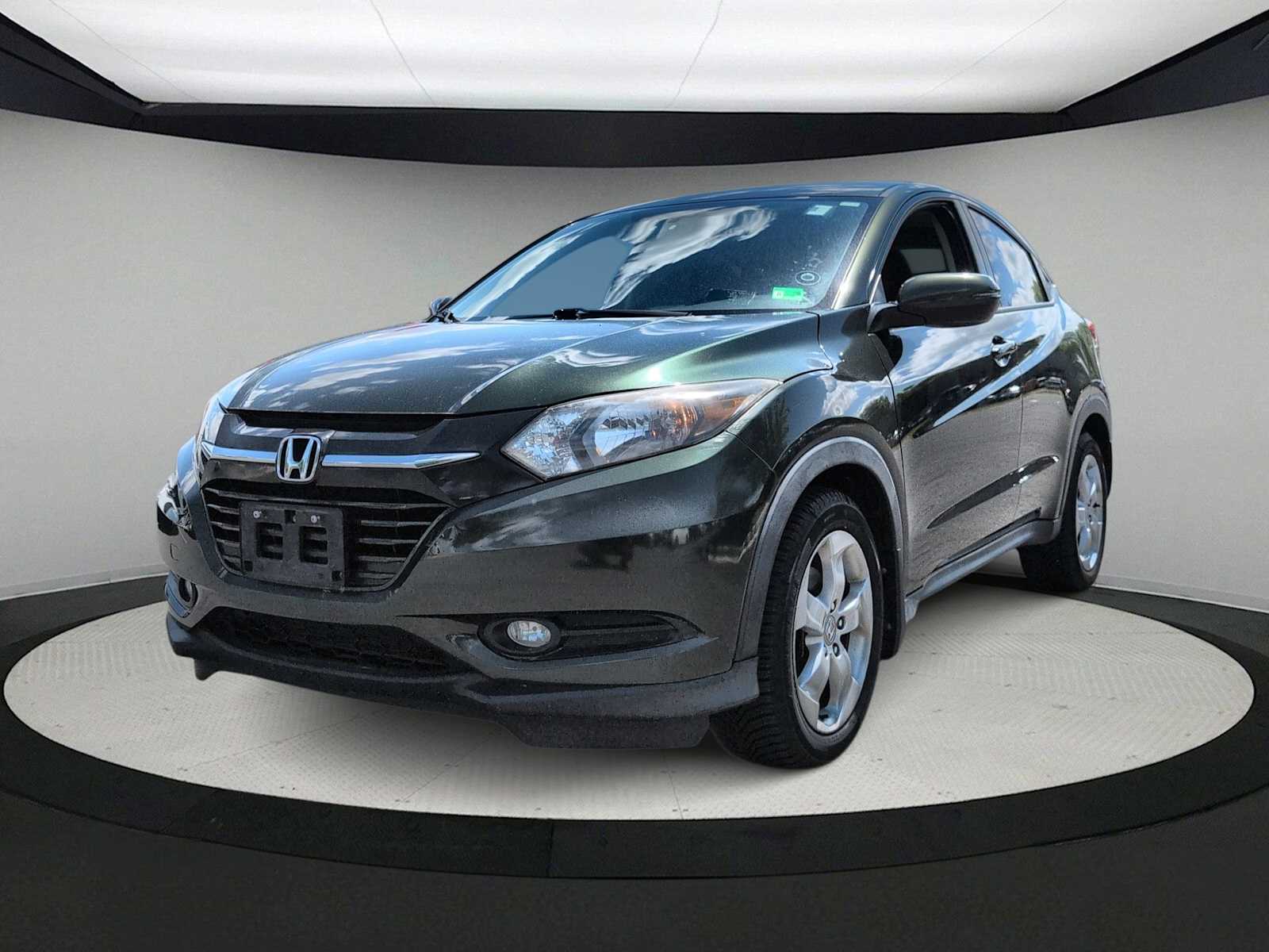 Thumbnail: 2016 Honda HR-V - 4