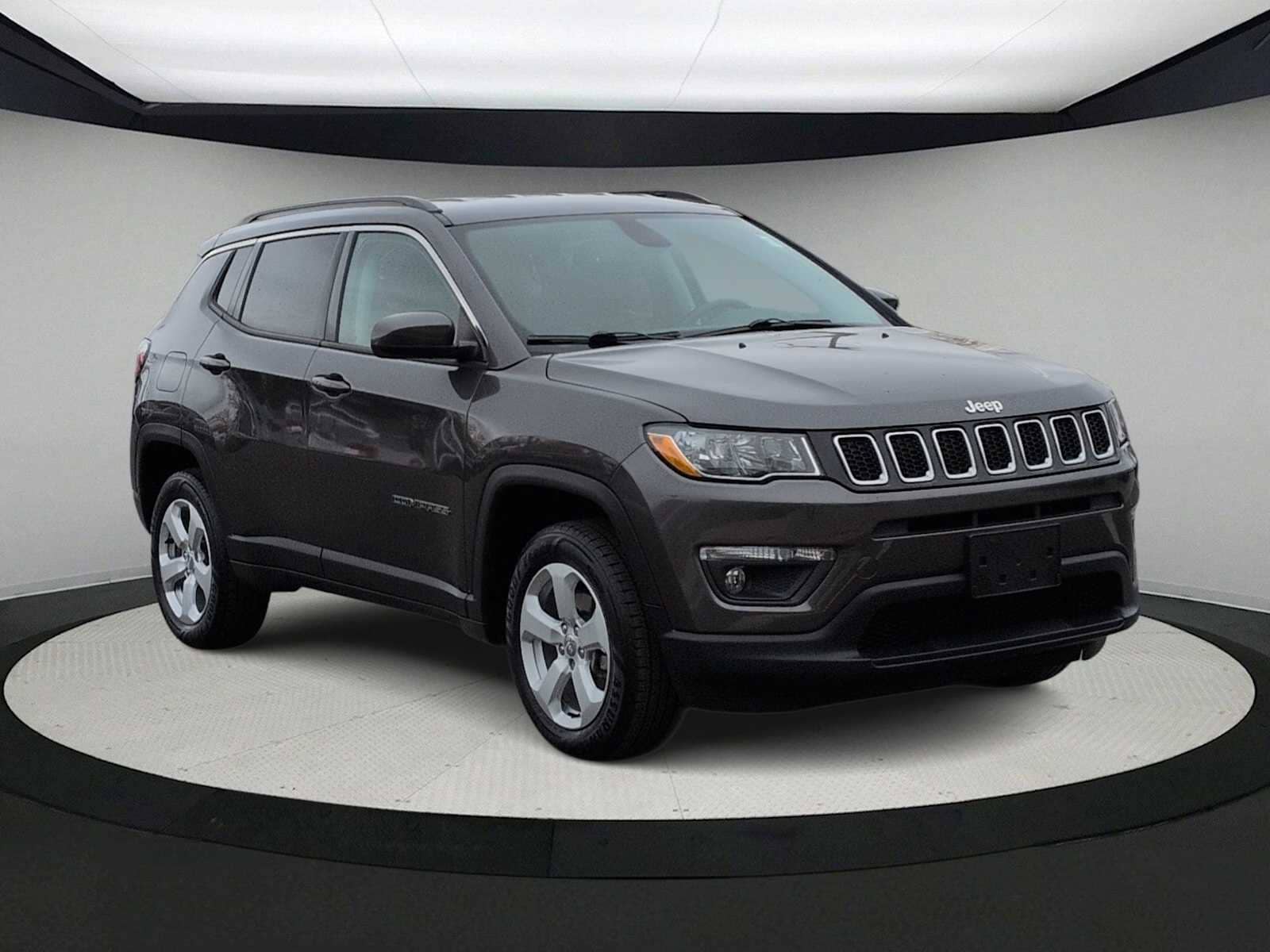Thumbnail: 2019 Jeep Compass - 2