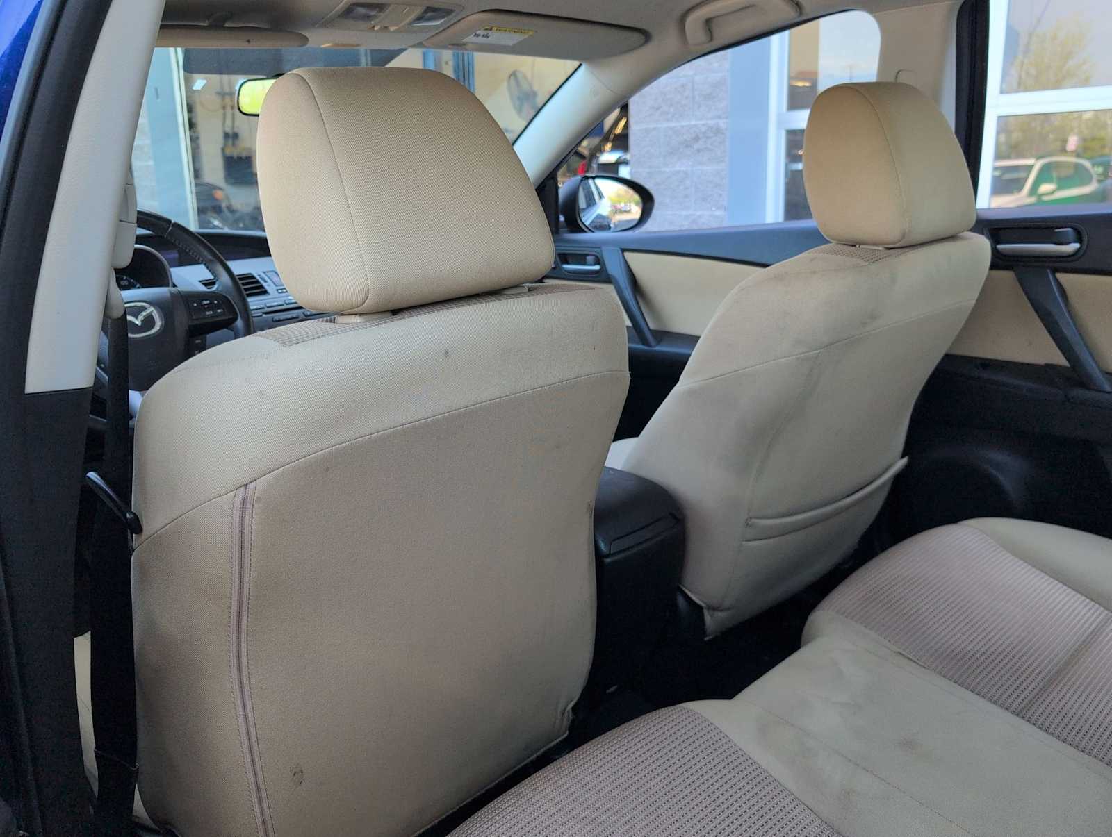 Thumbnail: 2012 Mazda Mazda3 - 17