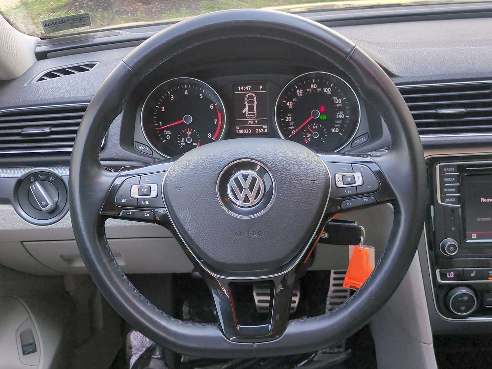 Thumbnail: 2018 Volkswagen Passat - 22