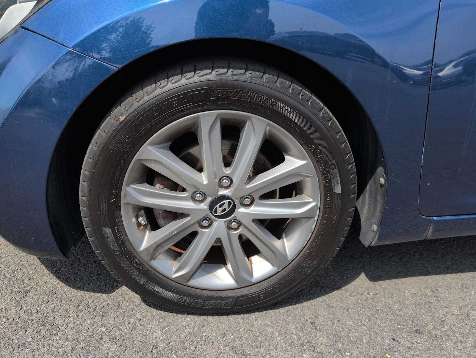 Thumbnail: 2016 Hyundai Elantra - 14