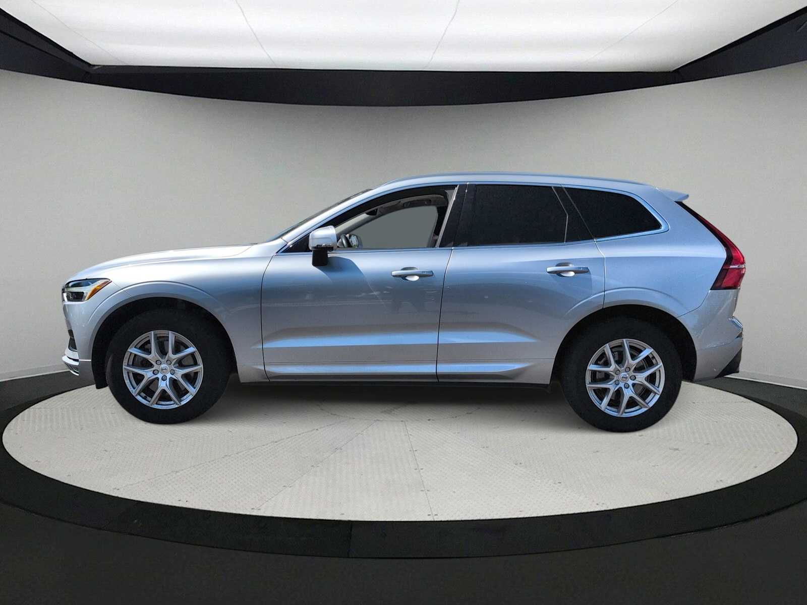 Thumbnail: 2021 Volvo XC60 - 5