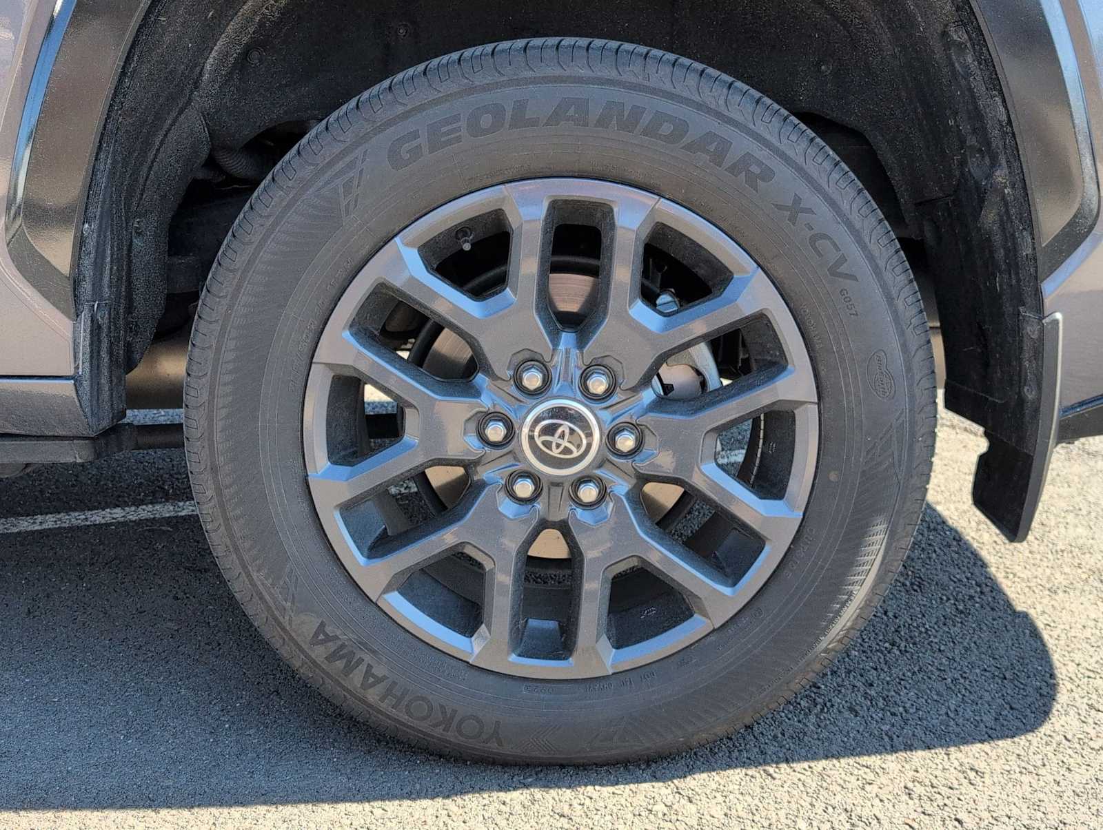 Thumbnail: 2023 Toyota Sequoia - 14