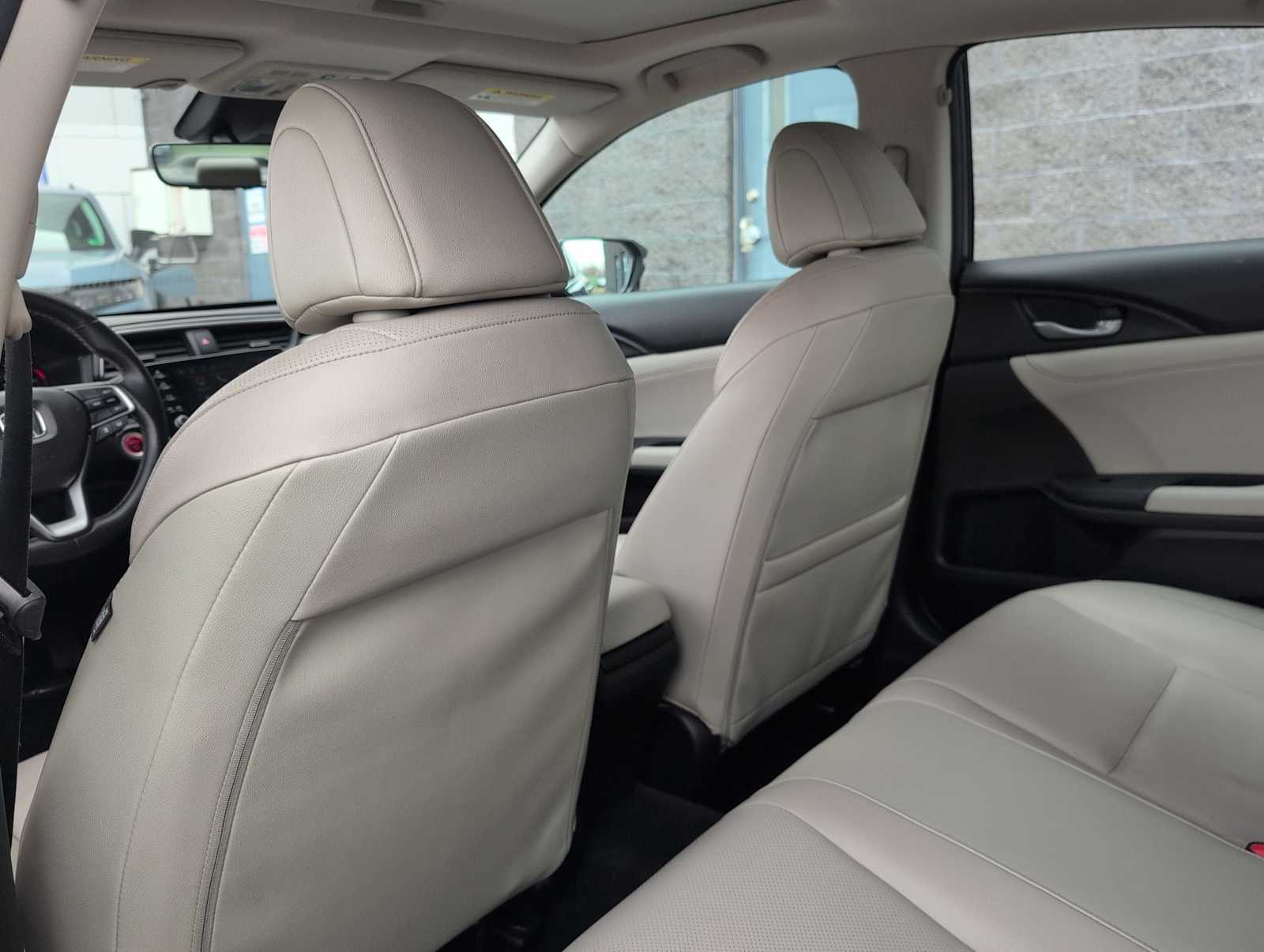 Thumbnail: 2019 Honda Insight - 18