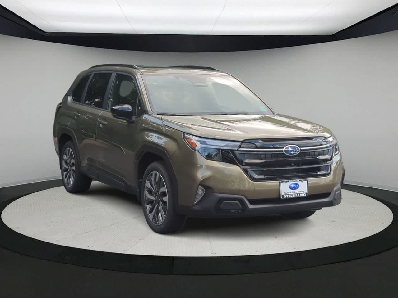 2025 Subaru Forester Touring photo 2