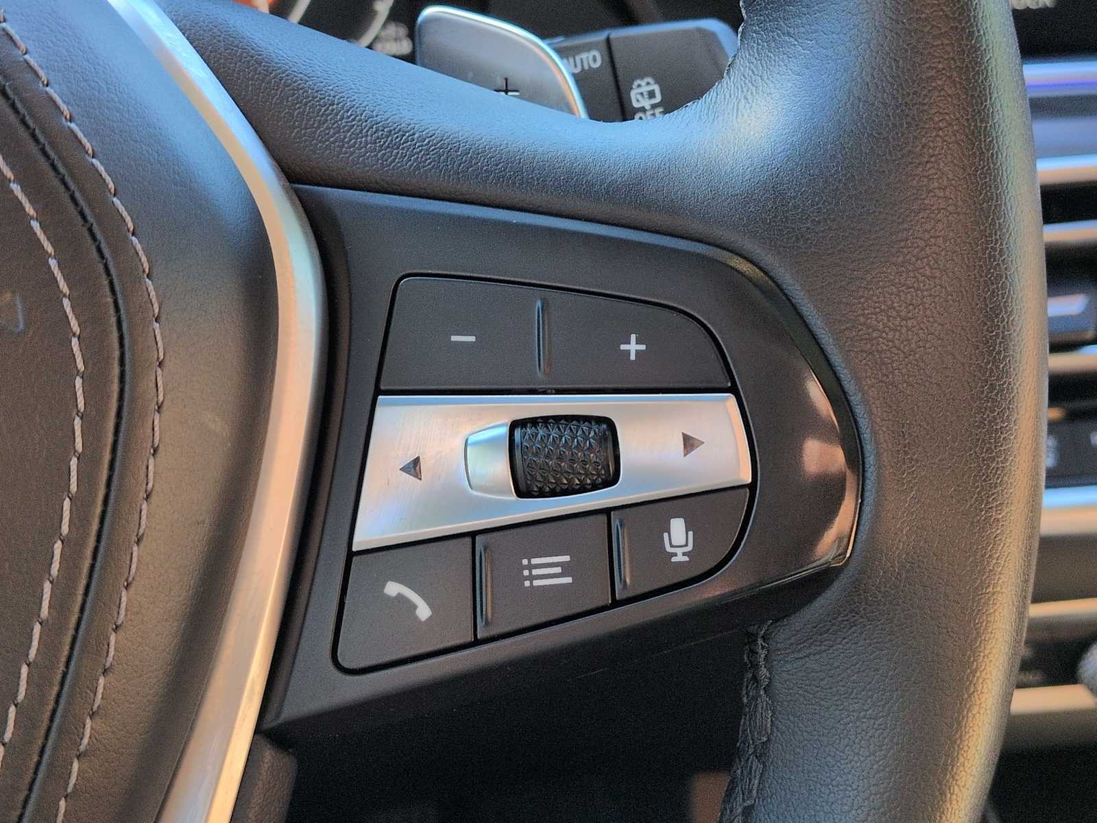 Thumbnail: 2022 BMW X5 - 25