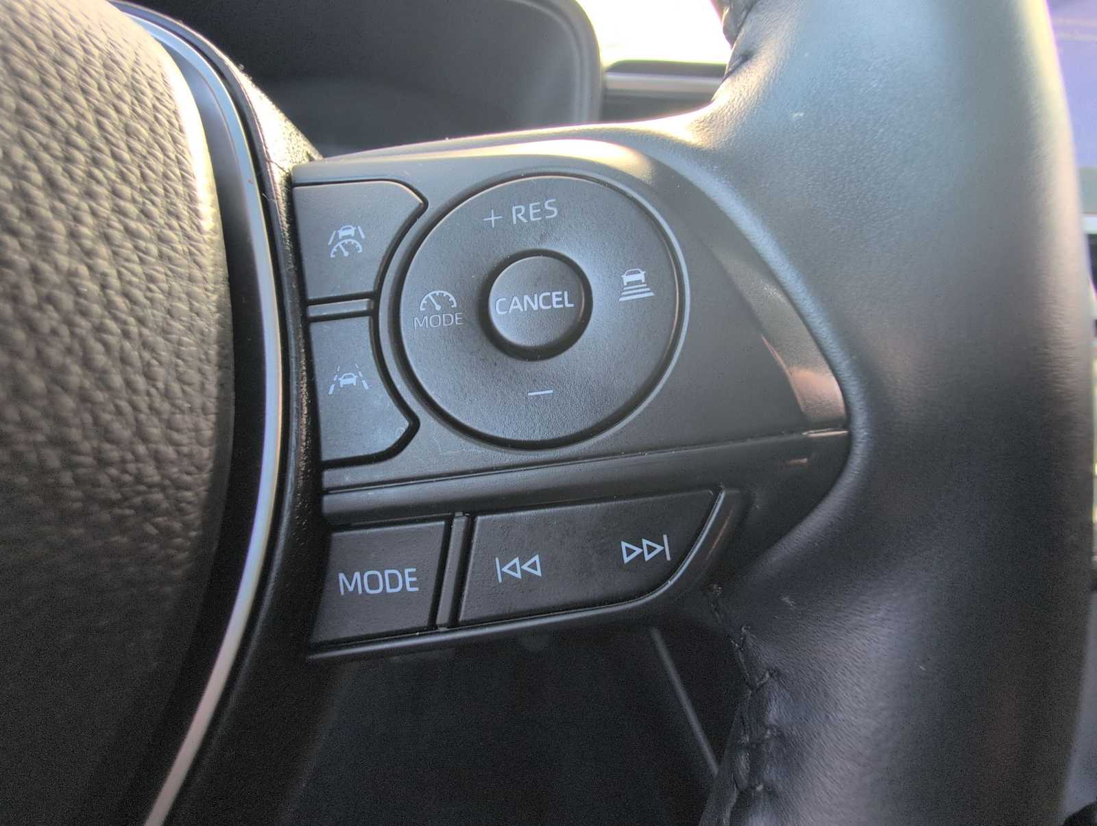 Thumbnail: 2024 Toyota Corolla Cross - 25