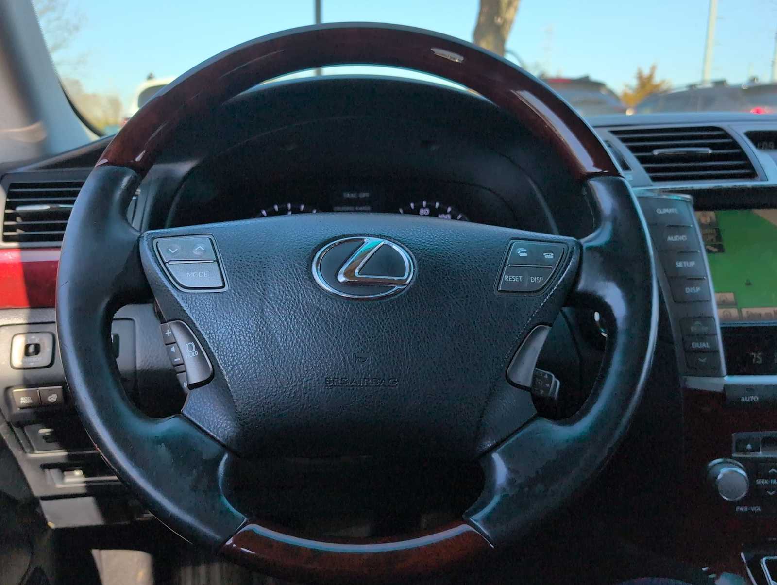 Thumbnail: 2012 Lexus LS - 21