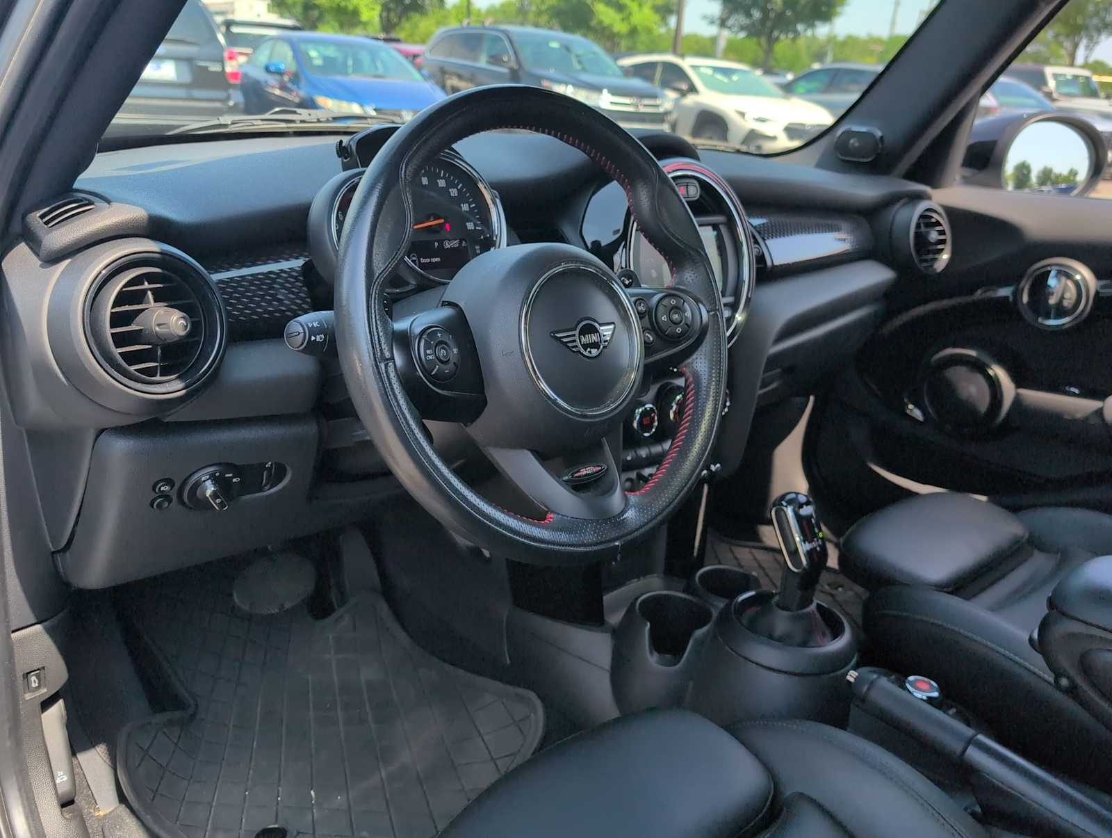 Thumbnail: 2020 MINI Cooper Hardtop - 10