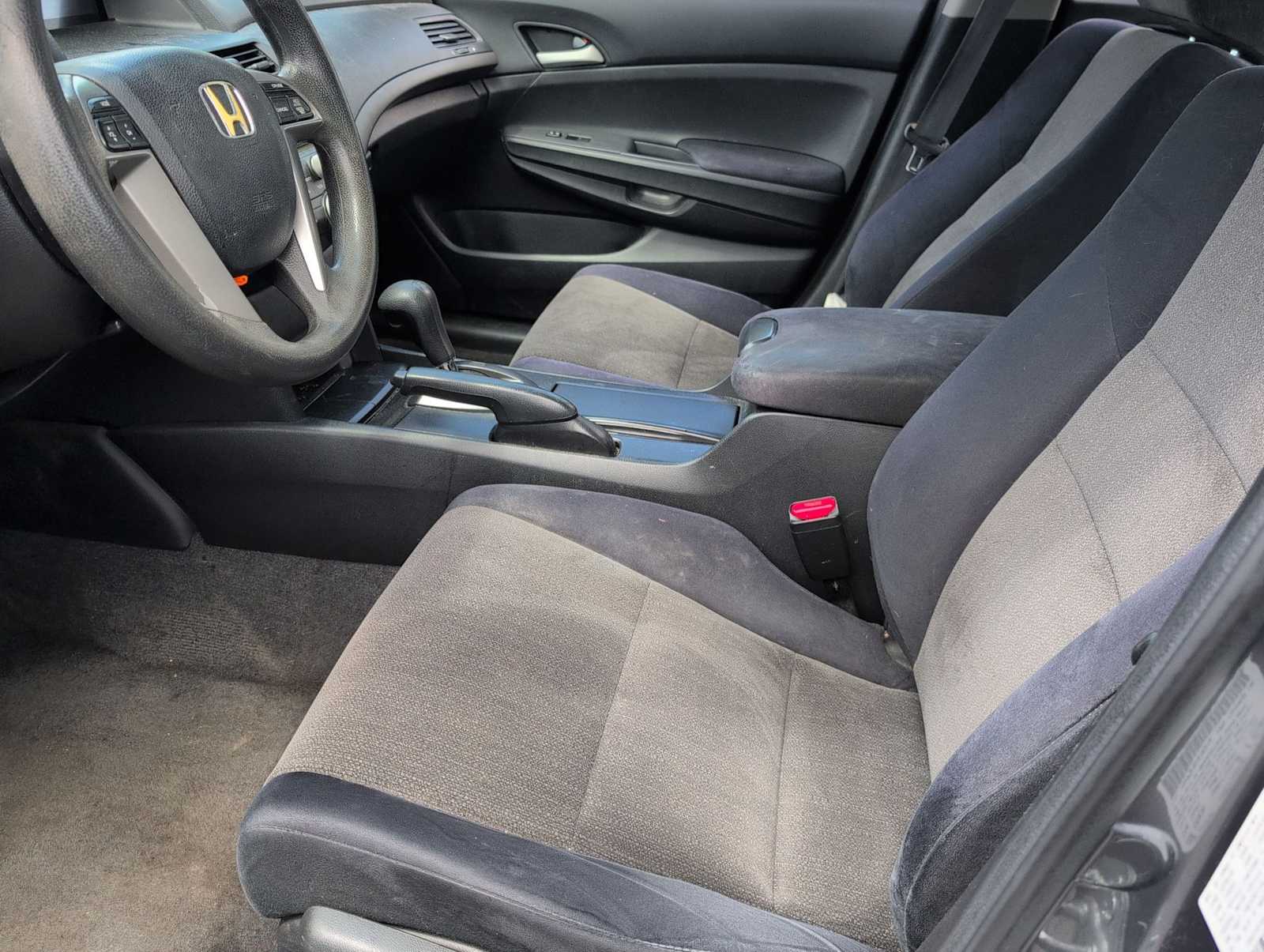 Thumbnail: 2010 Honda Accord - 16