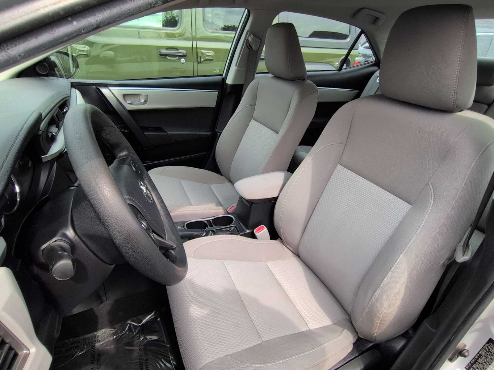 Thumbnail: 2015 Toyota Corolla - 15