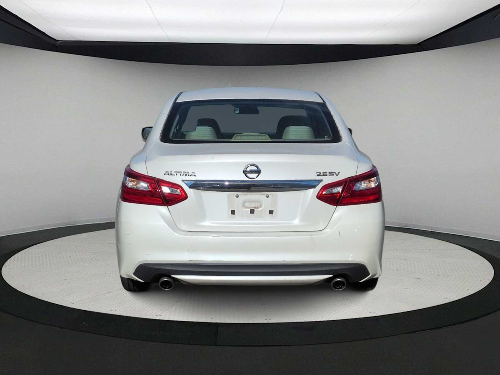 Thumbnail: 2016 Nissan Altima - 7