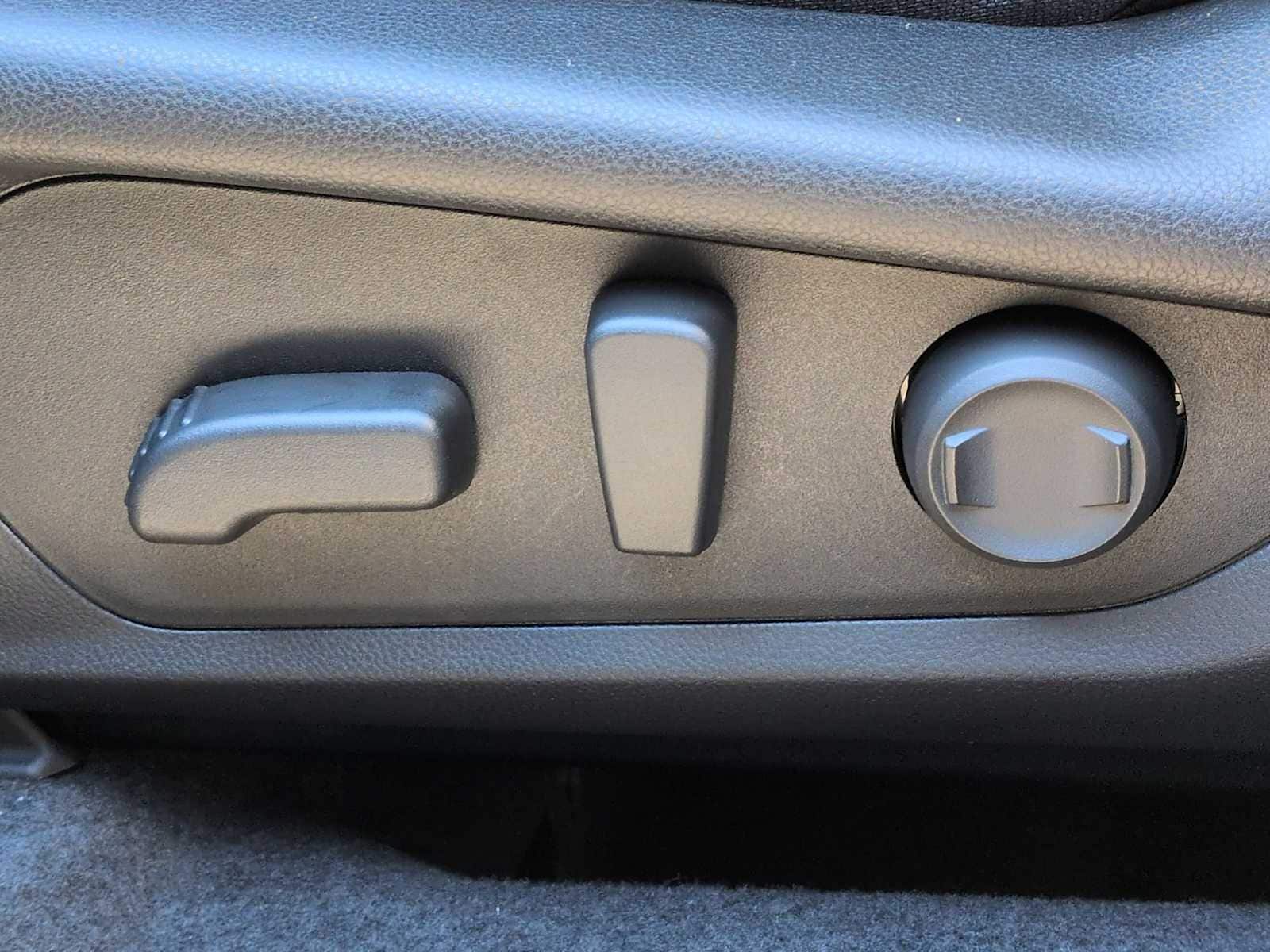 Thumbnail: 2025 Subaru Forester - 18