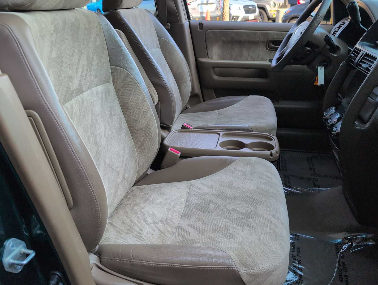 Thumbnail: 2004 Honda CR-V - 22