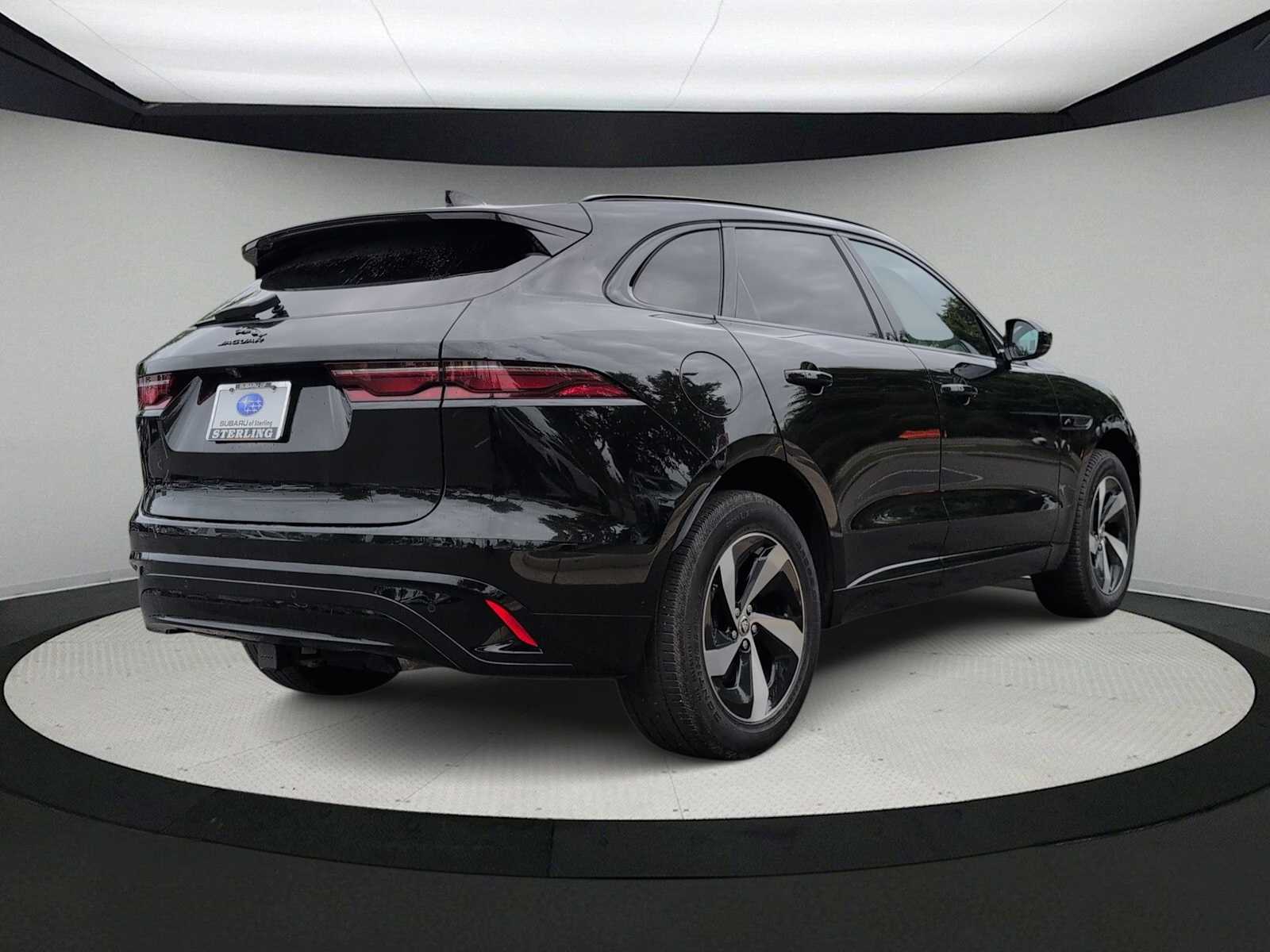 Thumbnail: 2025 Jaguar F-Pace - 8