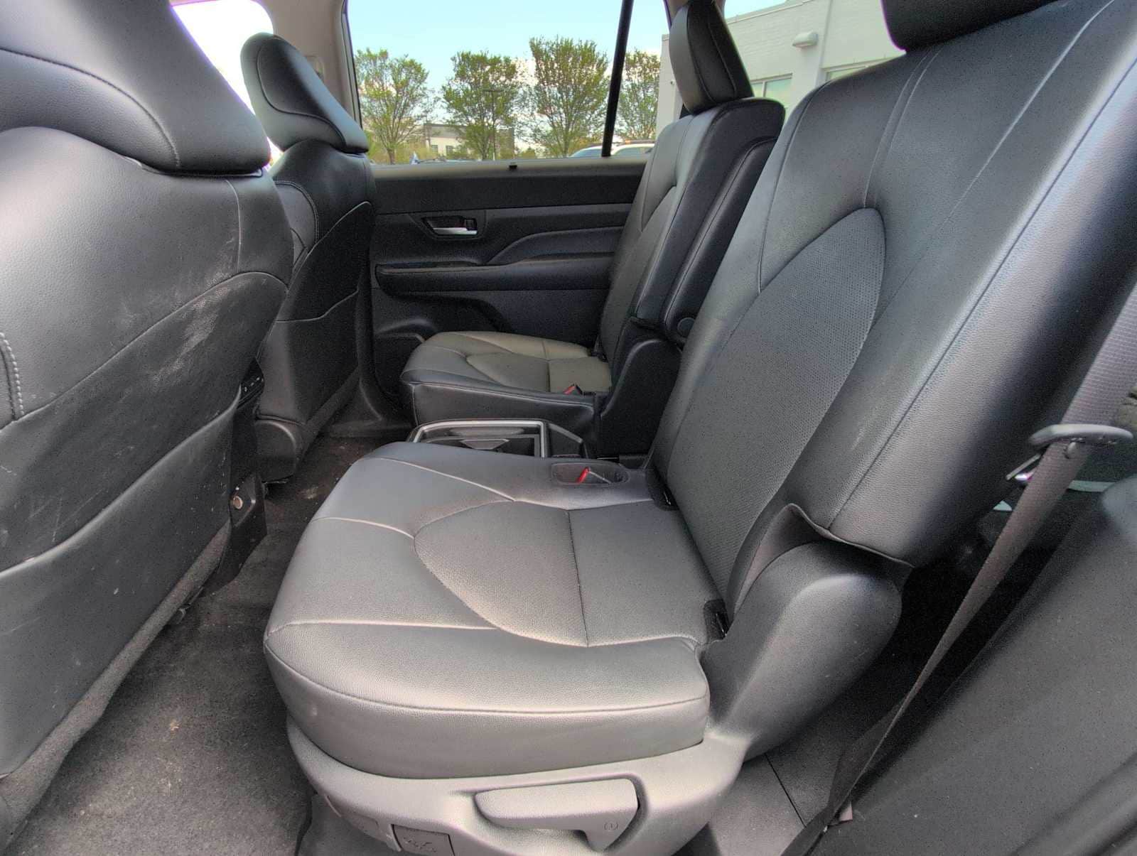 Thumbnail: 2025 Toyota Grand Highlander - 19