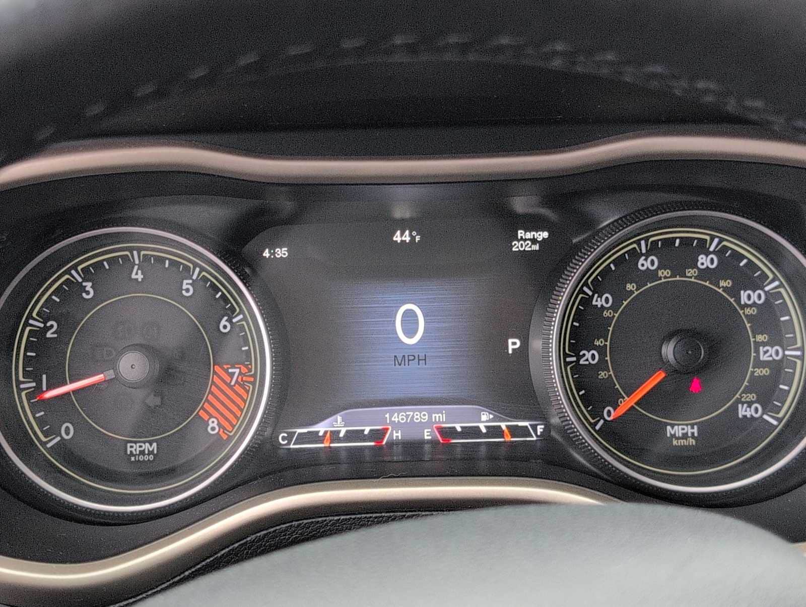 Thumbnail: 2015 Jeep Cherokee - 31
