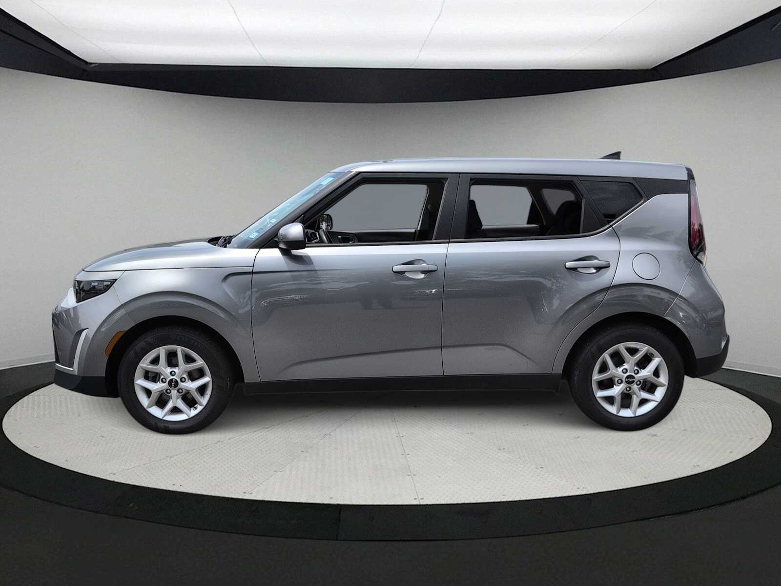 Thumbnail: 2024 Kia Soul - 5