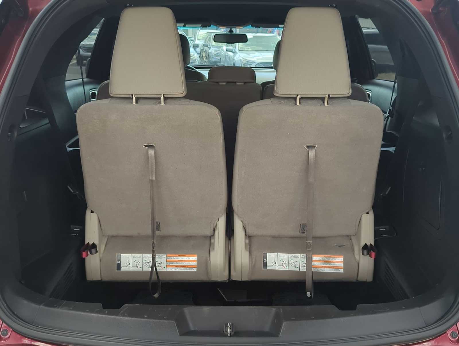 Thumbnail: 2013 Ford Explorer - 33
