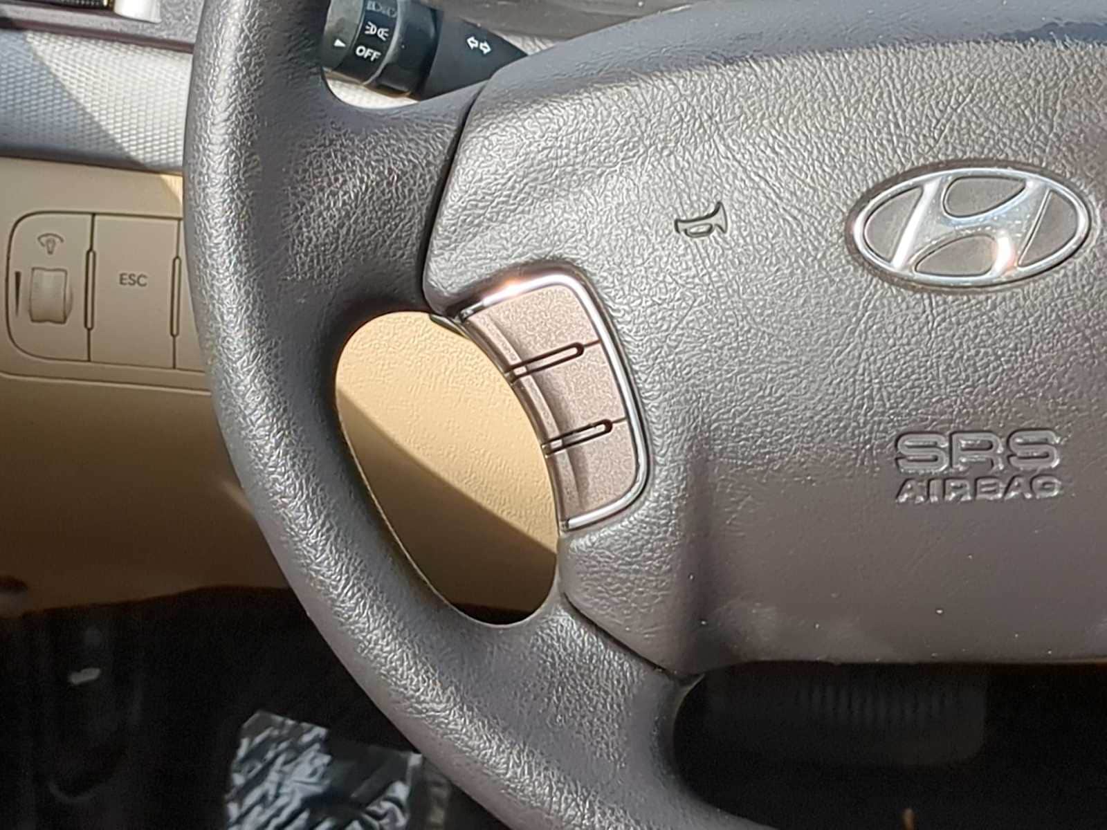 Thumbnail: 2010 Hyundai Sonata - 24