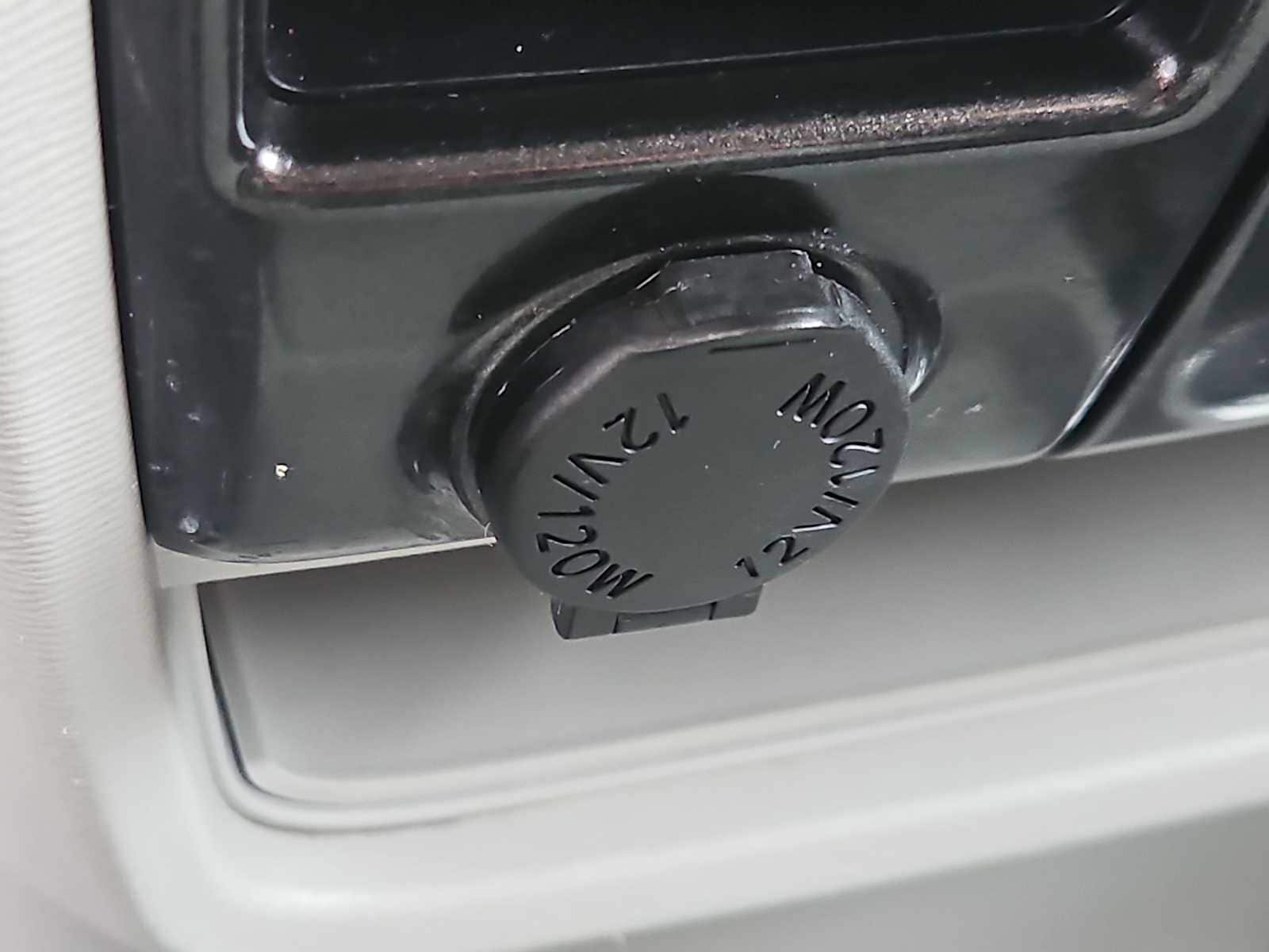 Thumbnail: 2011 Toyota Sienna - 28