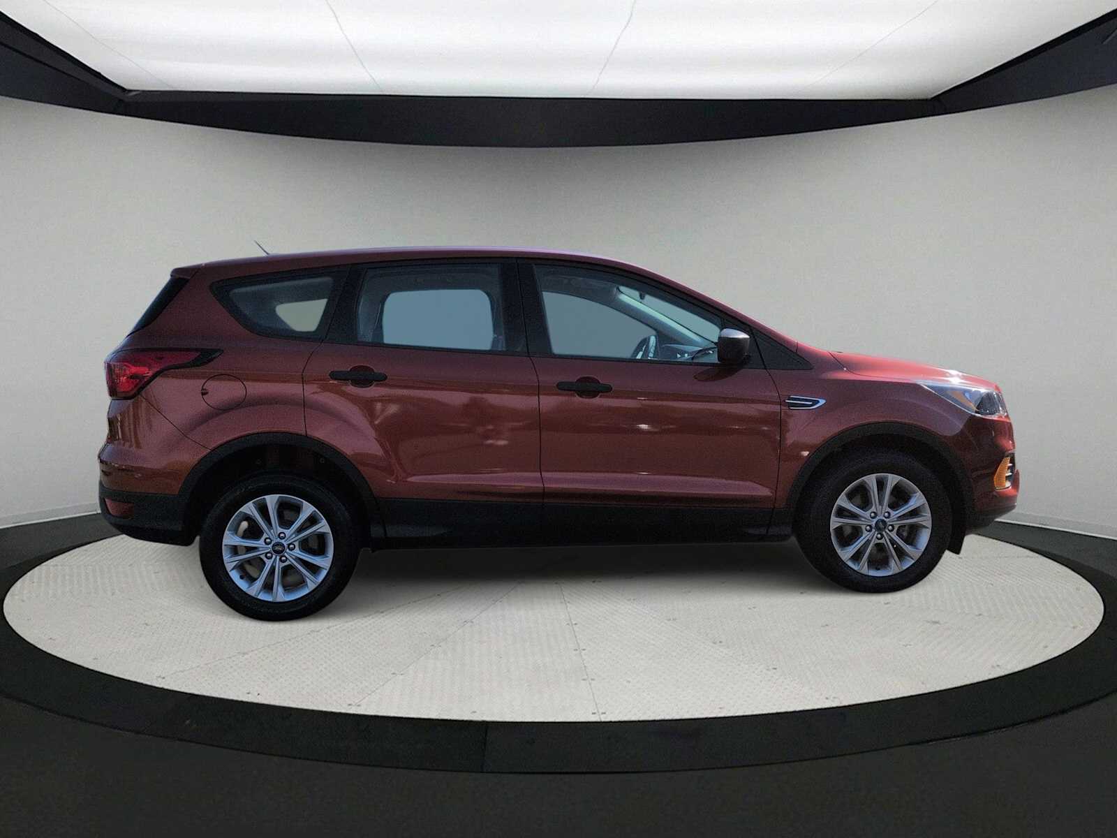 Thumbnail: 2019 Ford Escape - 9