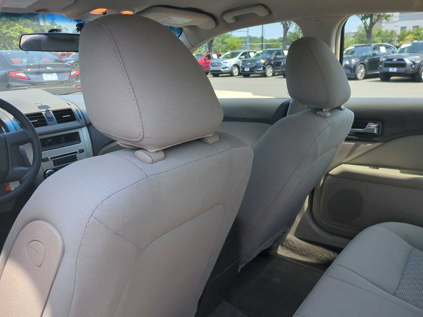 Thumbnail: 2010 Ford Fusion - 18