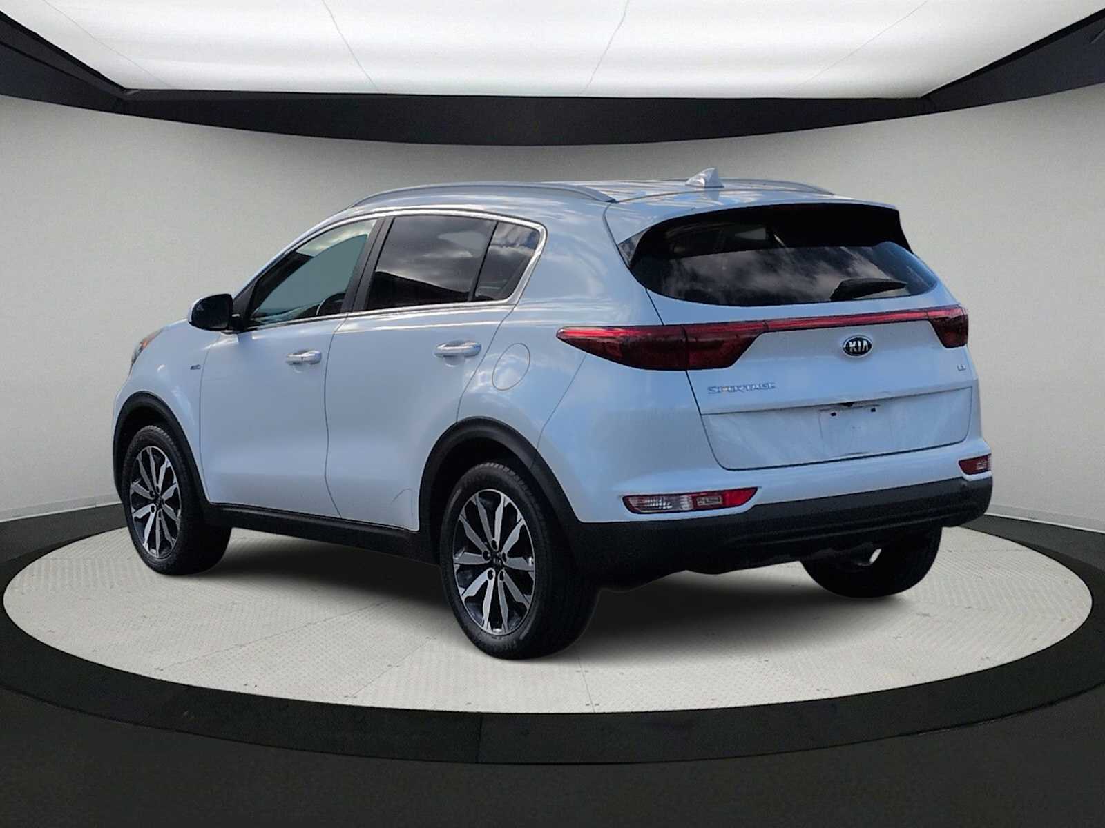 Thumbnail: 2017 Kia Sportage - 6