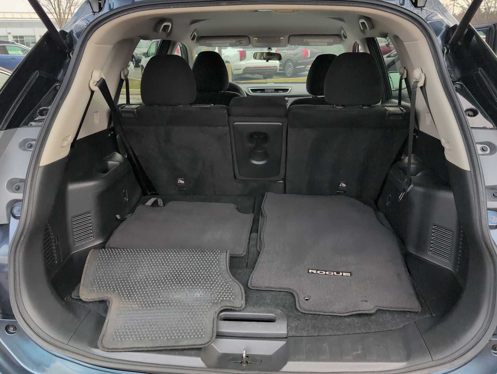 Thumbnail: 2014 Nissan Rogue - 30