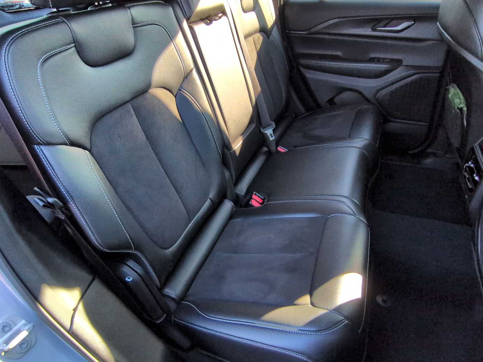 Thumbnail: 2024 Jeep Grand Cherokee - 20