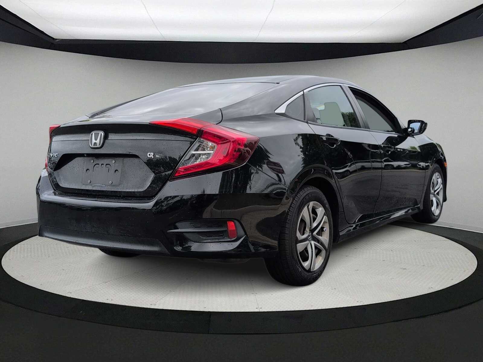 Thumbnail: 2016 Honda Civic - 8