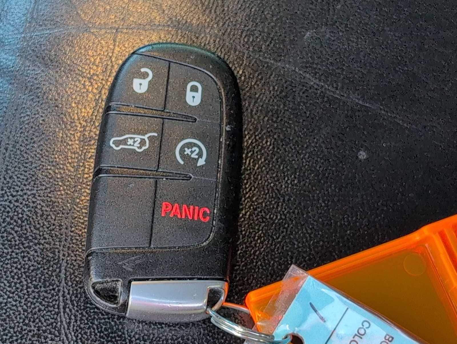 Thumbnail: 2015 Jeep Grand Cherokee - 32