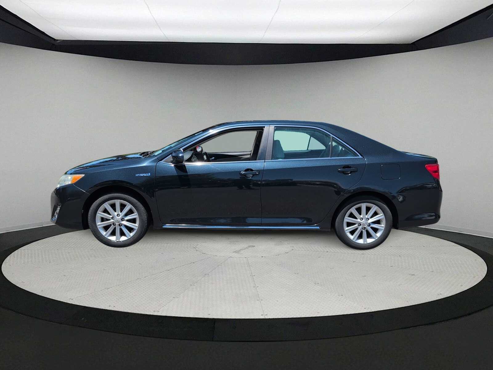Thumbnail: 2012 Toyota Camry - 5