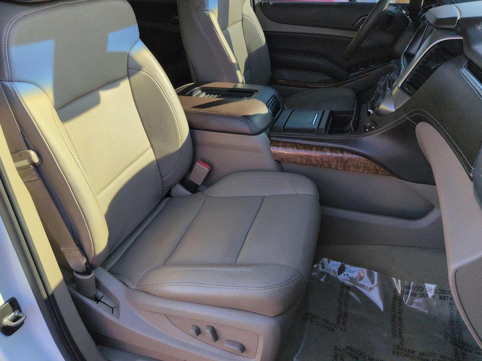 Thumbnail: 2016 Chevrolet Tahoe - 23