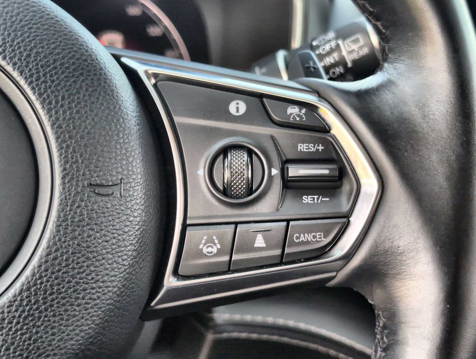 Thumbnail: 2023 Acura MDX - 24