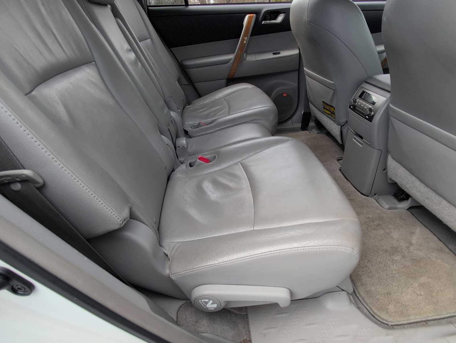 Thumbnail: 2008 Toyota Highlander - 20