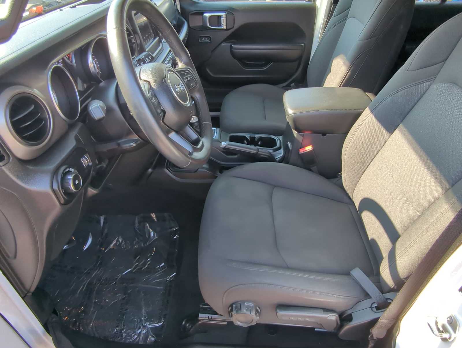 Thumbnail: 2023 Jeep Wrangler - 10