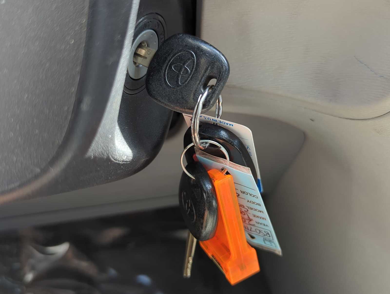 Thumbnail: 2011 Toyota Sienna - 23