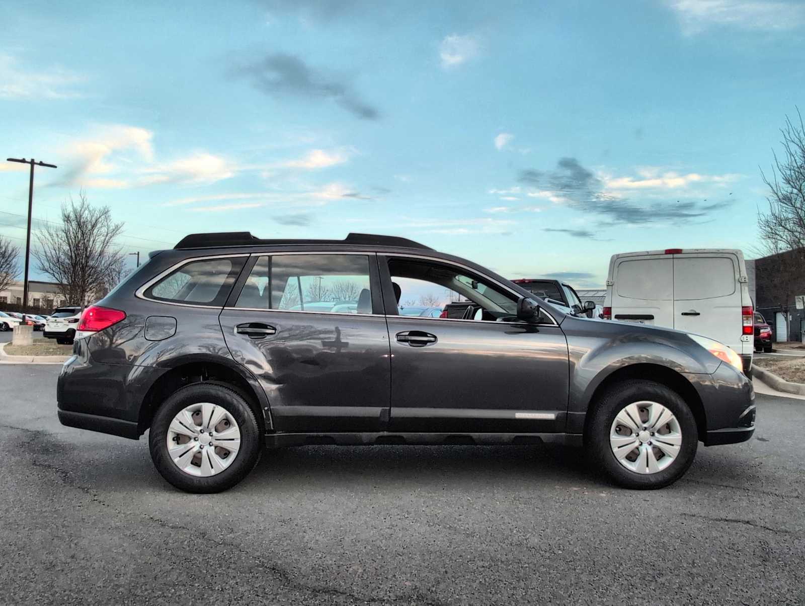 Thumbnail: 2011 Subaru Outback - 8