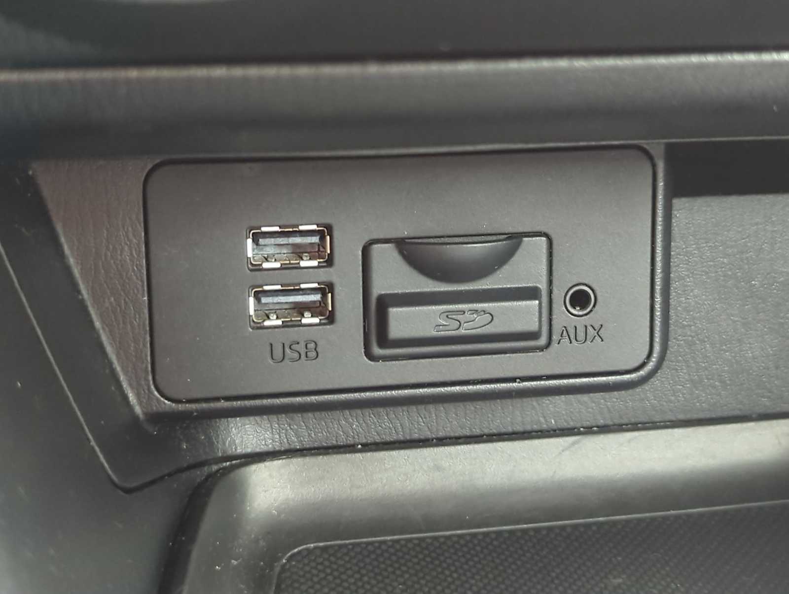 Thumbnail: 2015 Mazda Mazda3 - 29