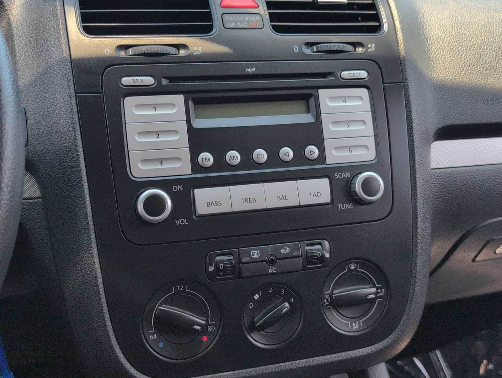 Thumbnail: 2009 Volkswagen Jetta - 23