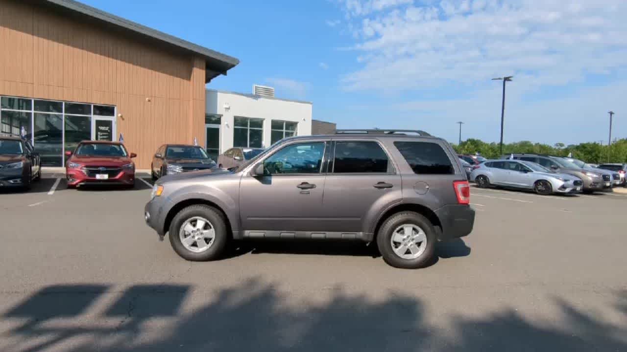 Thumbnail: 2010 Ford Escape - 5