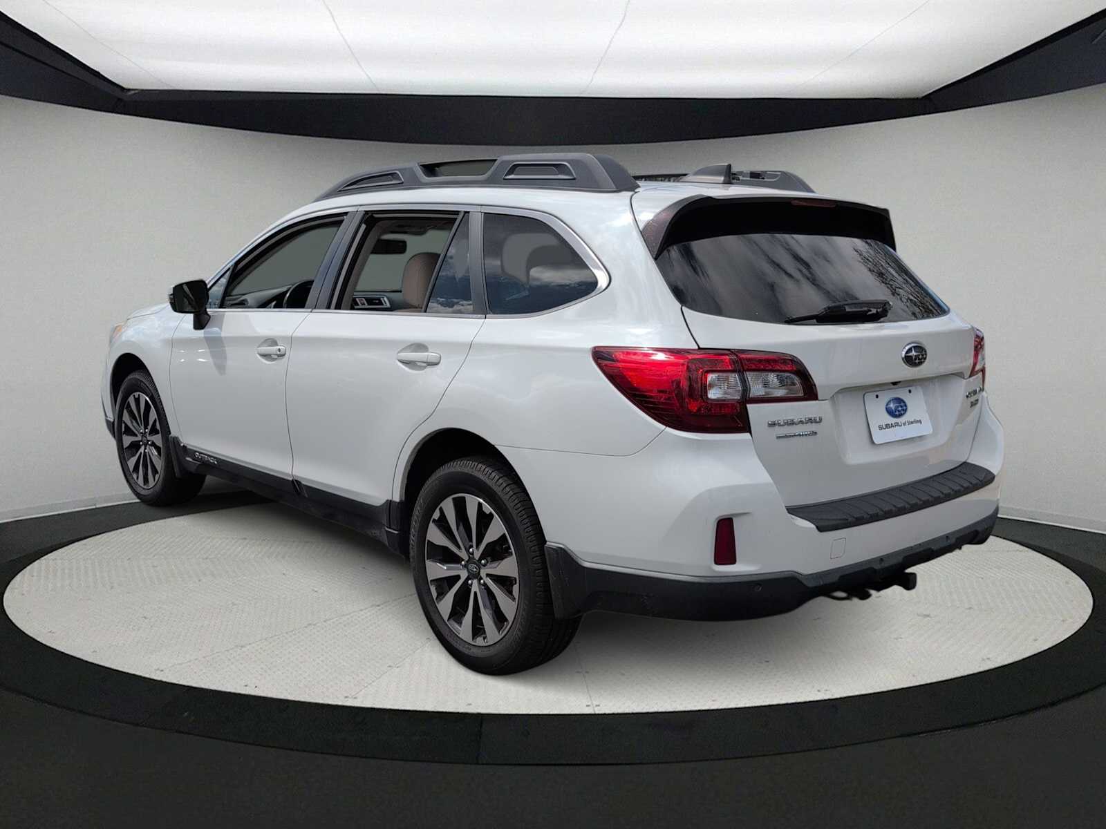 Thumbnail: 2017 Subaru Outback - 6