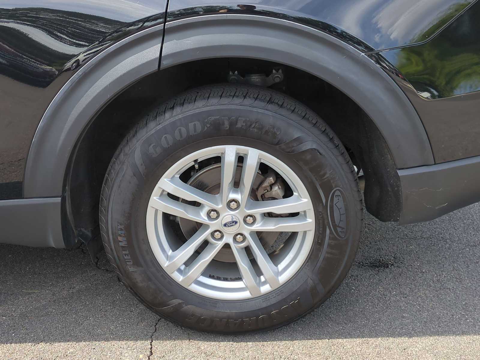 Thumbnail: 2023 Ford Explorer - 14