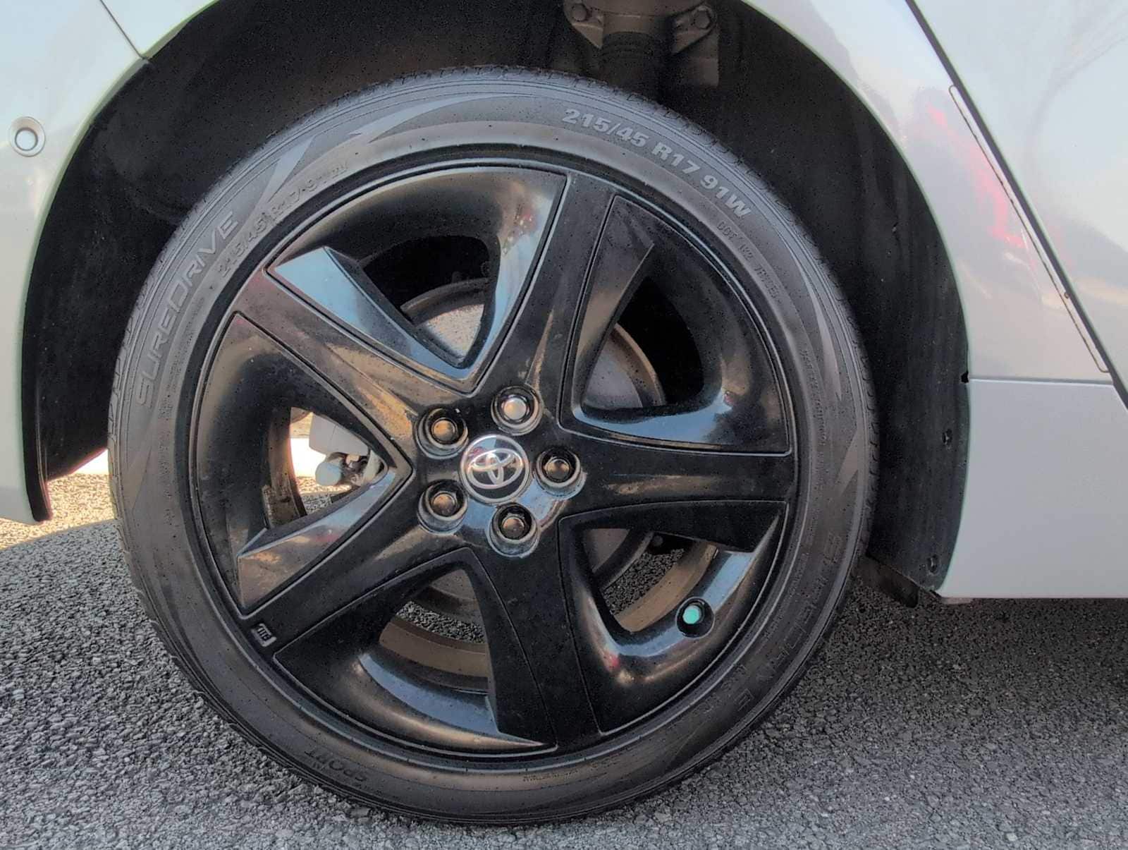 Thumbnail: 2021 Toyota Prius - 14