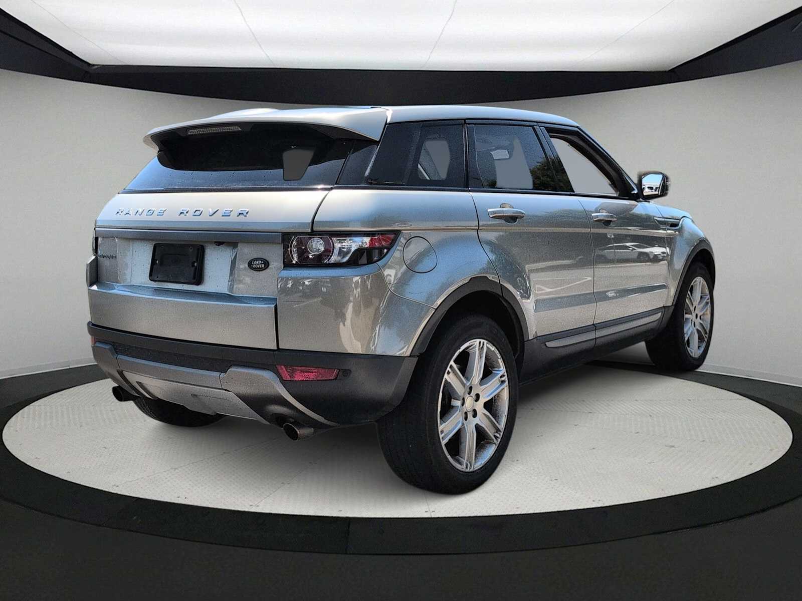 Thumbnail: 2013 Land Rover Range Rover Evoque - 8