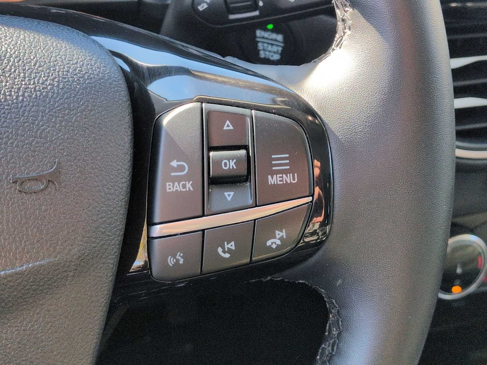 Thumbnail: 2022 Ford Escape - 25