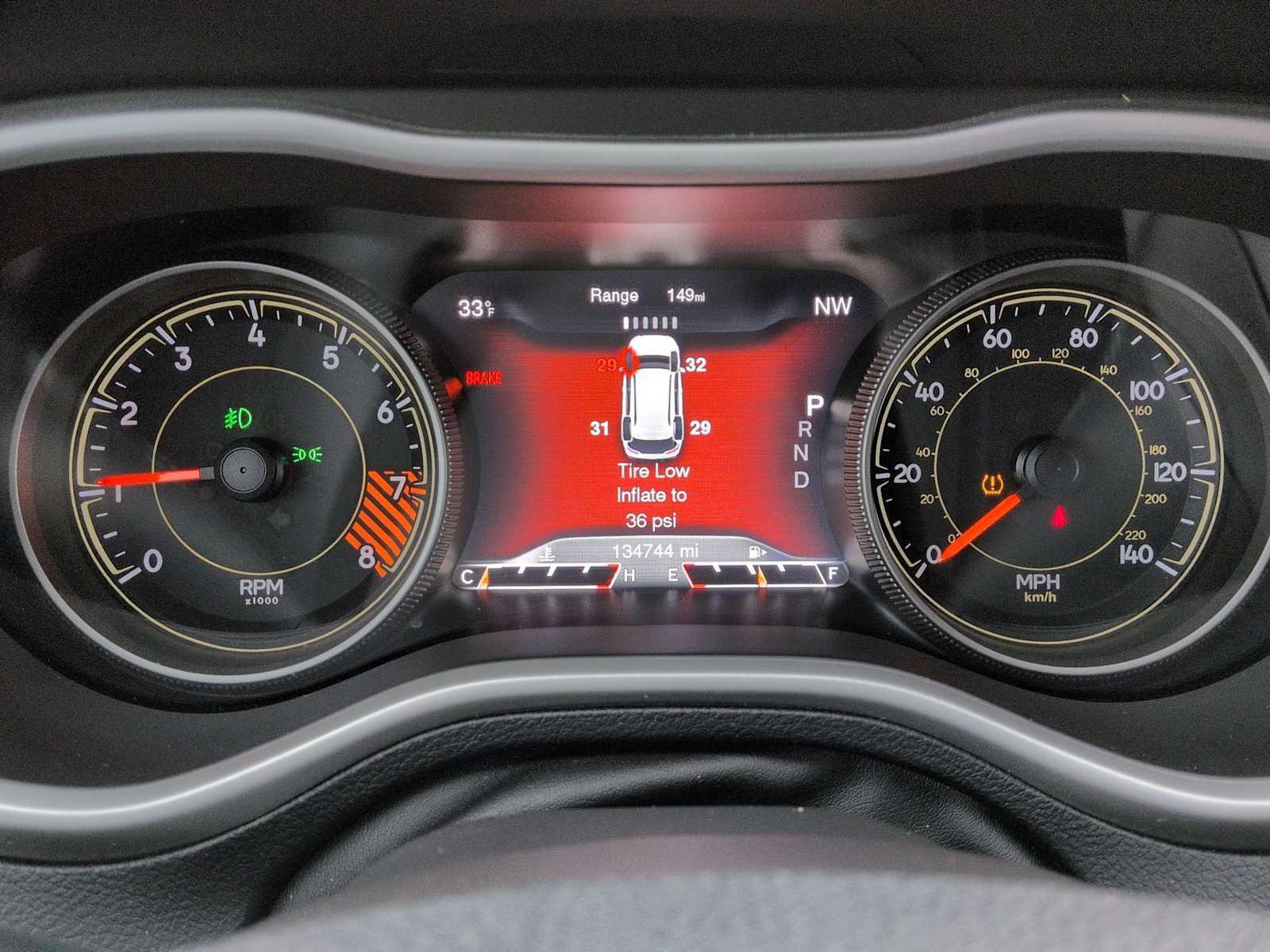 Thumbnail: 2015 Jeep Cherokee - 35