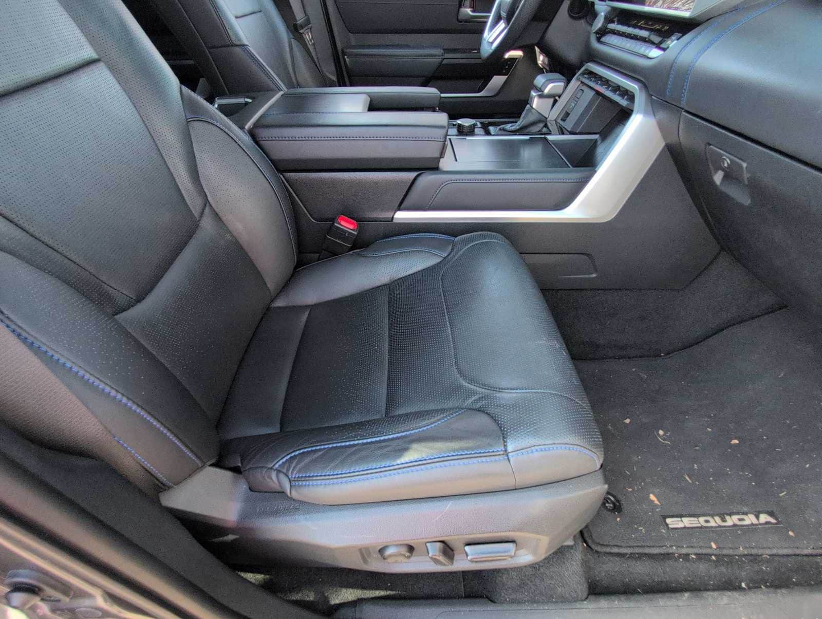 Thumbnail: 2023 Toyota Sequoia - 21