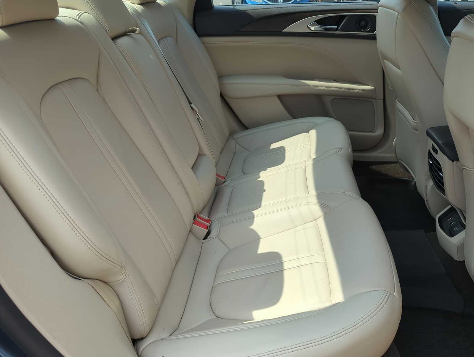 Thumbnail: 2019 Lincoln MKZ - 22